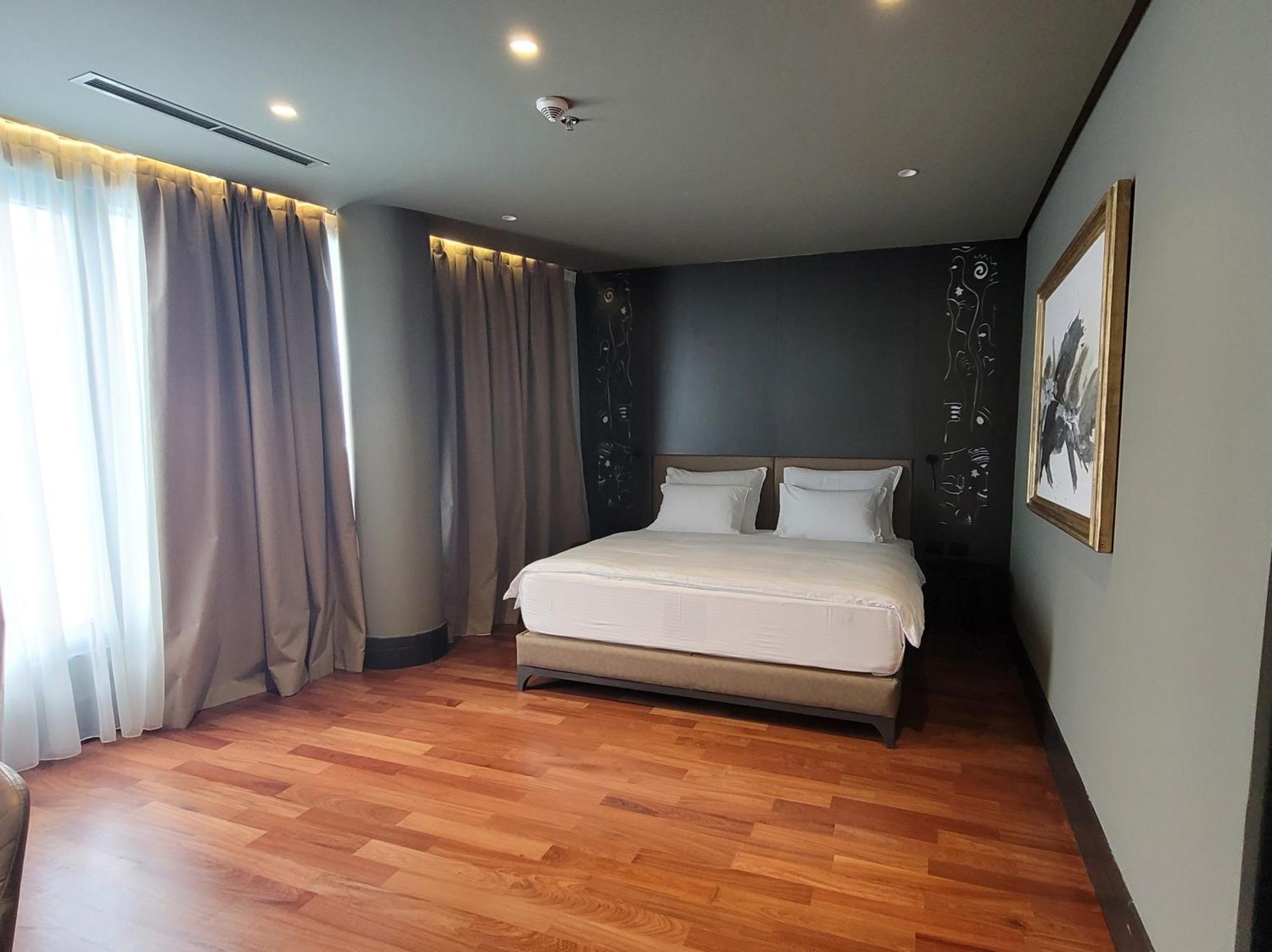 Arka Art Hotel Tirana Zewnętrze zdjęcie