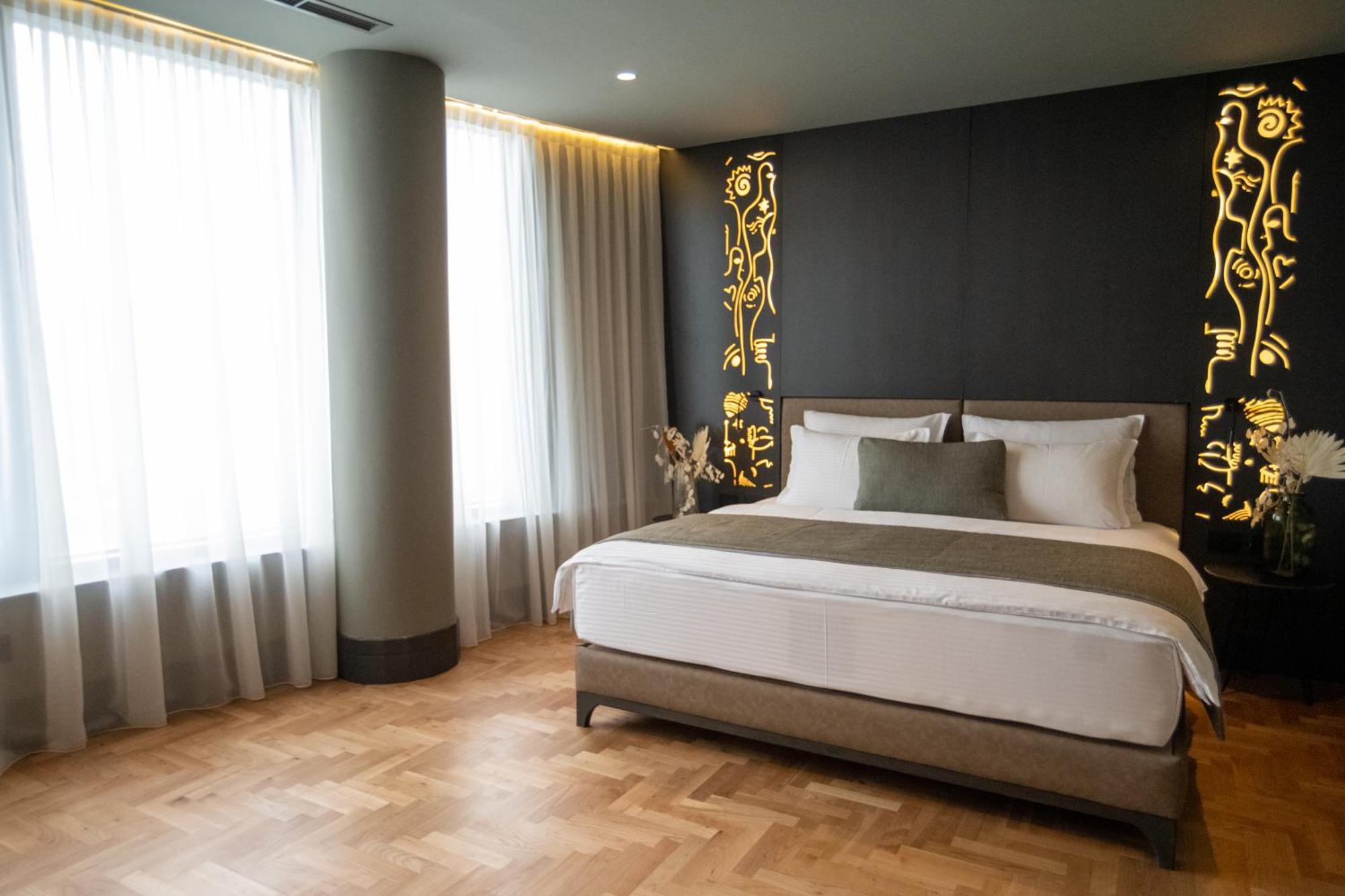 Arka Art Hotel Tirana Zewnętrze zdjęcie A bedroom at the hotel
