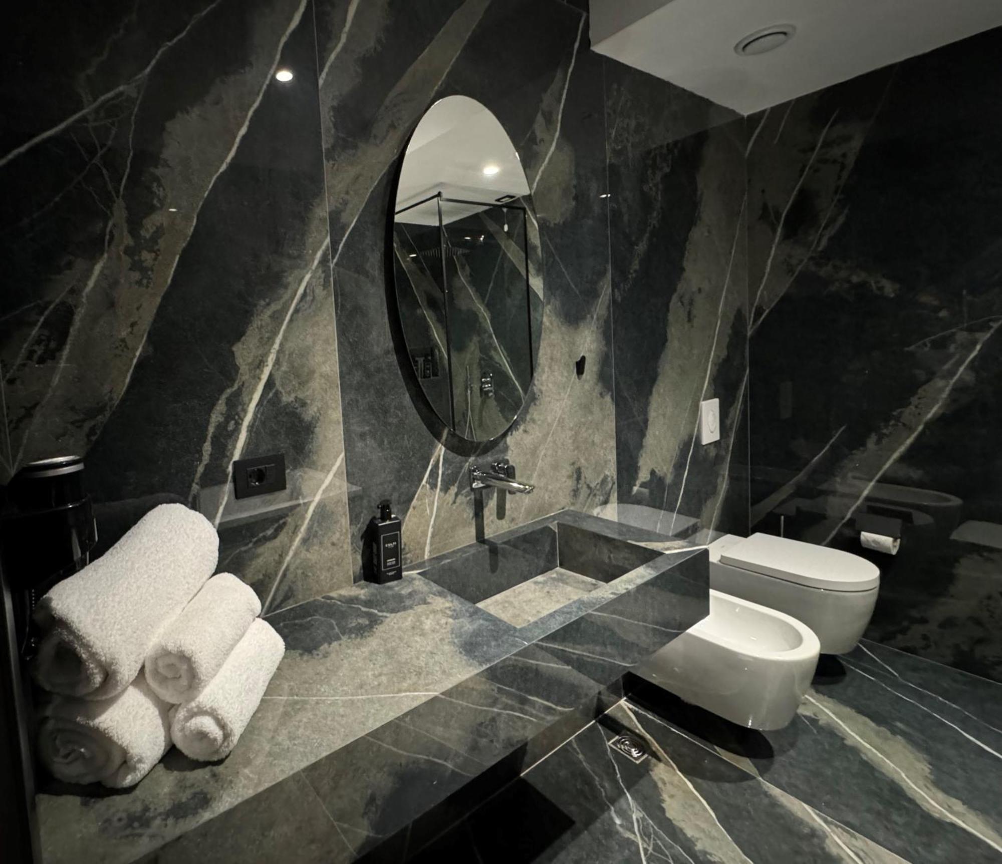 Arka Art Hotel Tirana Zewnętrze zdjęcie Bathroom
